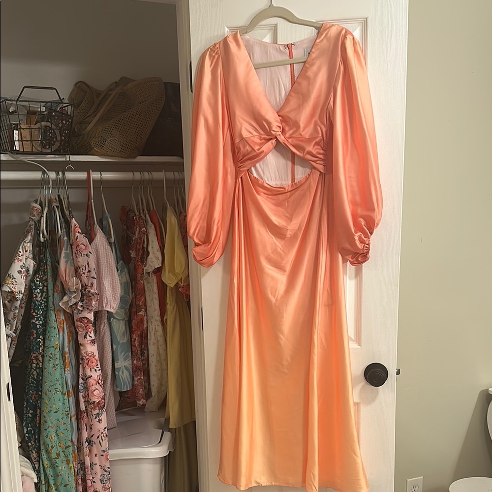 Hello Molly “BOLDLY SEEN MAXI DRESS PINK”